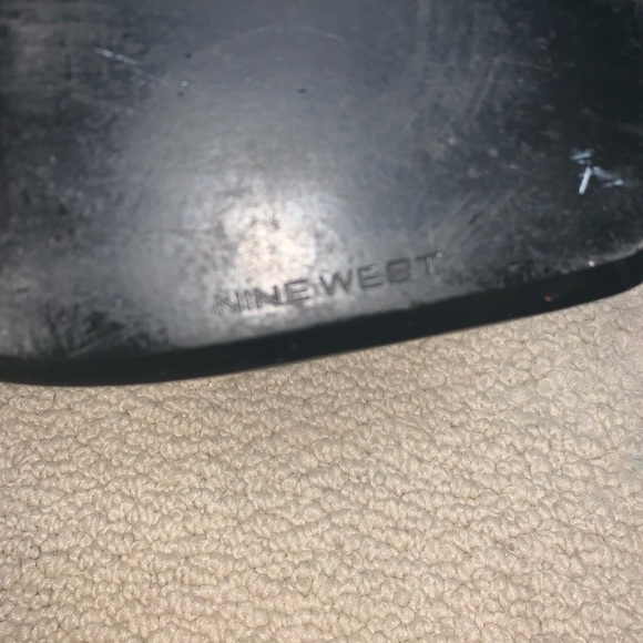 Nine West Black Boots with baby pink bow detail - Picture 5 of 5